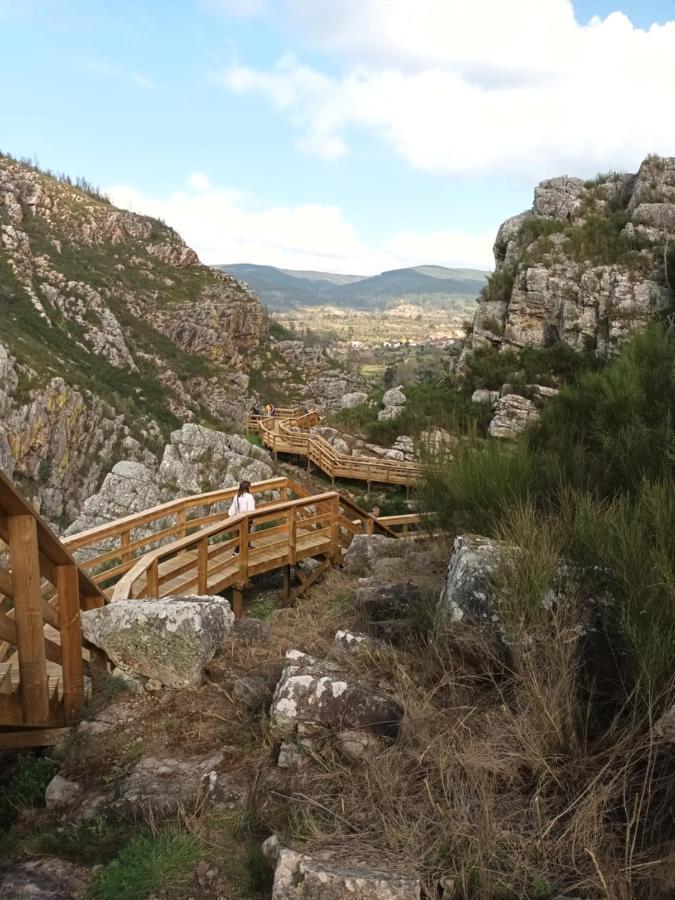 Appartamento Vivenda Do Sobreiro Al Serpins Esterno foto